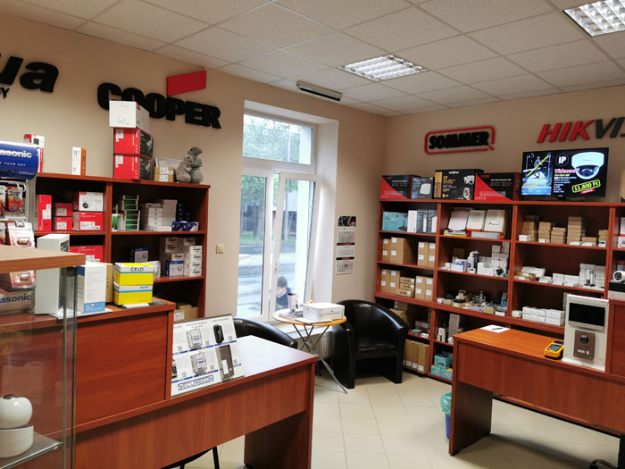A kecskeméti üzlet belső tere